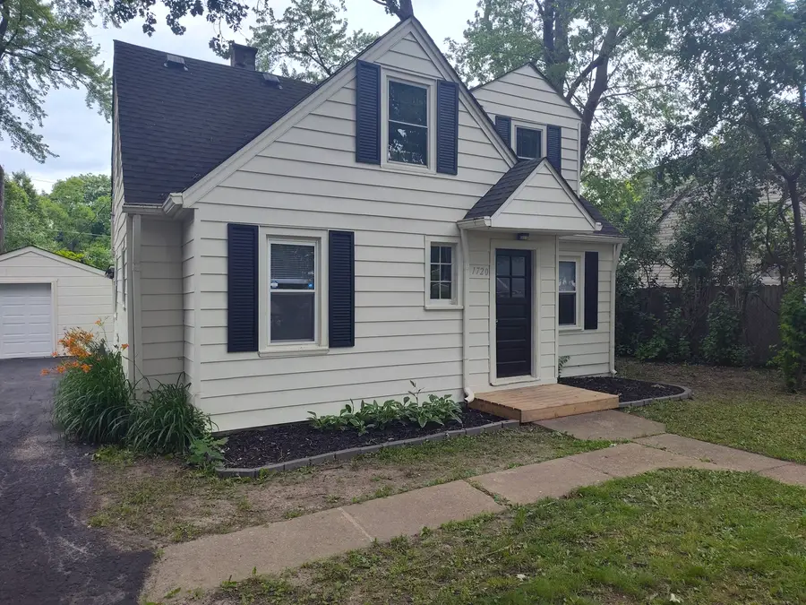1720 Hiawatha Trail, Round Lake Heights, IL 60073 - #2