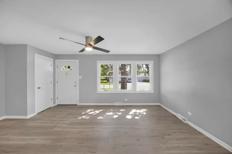 97 W 29th Street, South Chicago Heights, IL 60411 - Image #3