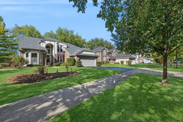 62 S Fiore Parkway, Vernon Hills, IL 60061