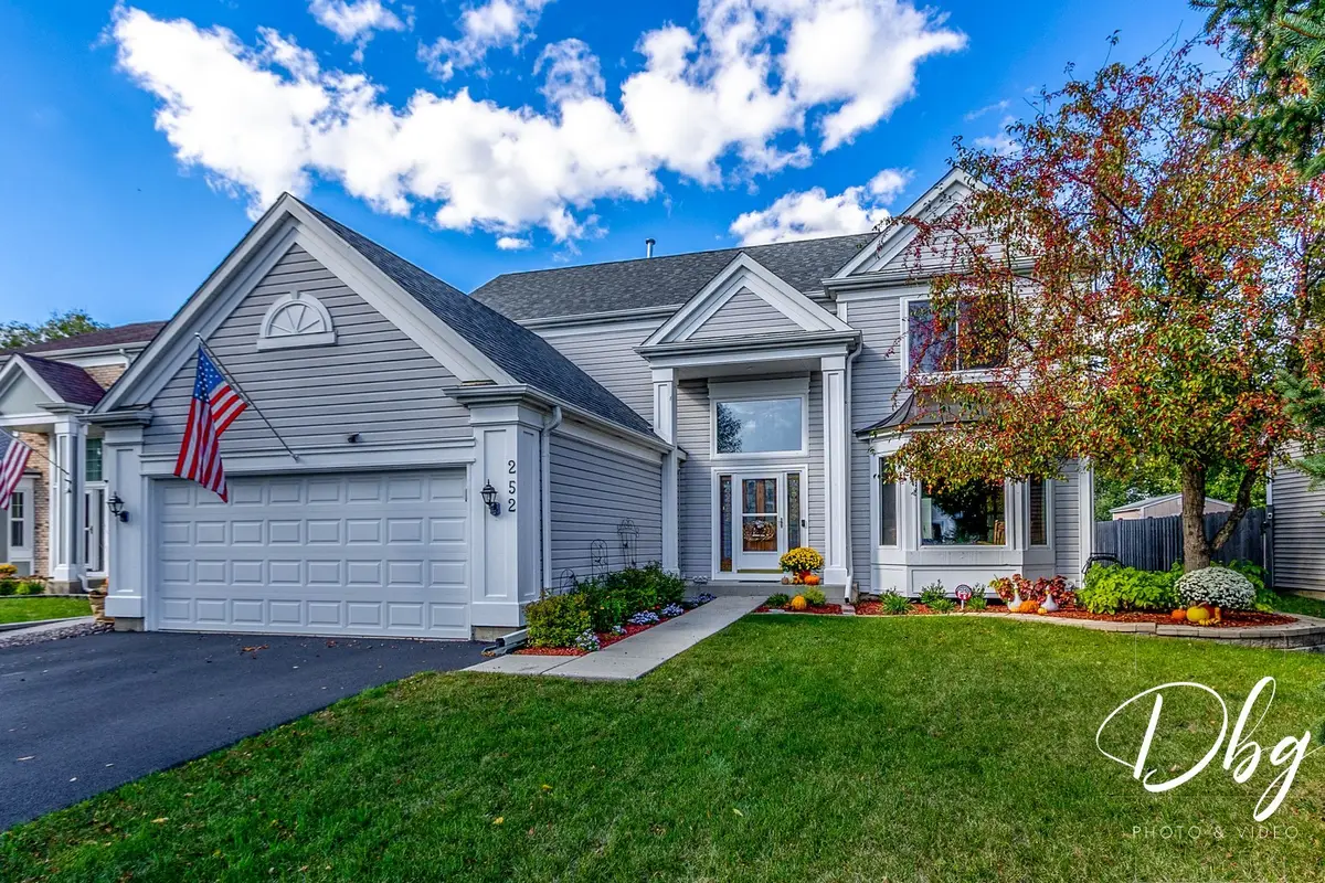 252 Carters Grove Court, Grayslake, IL 60030 - Image #1