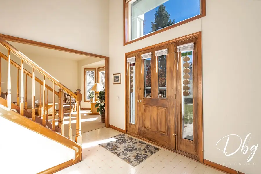 252 Carters Grove Court, Grayslake, IL 60030 - Image #3