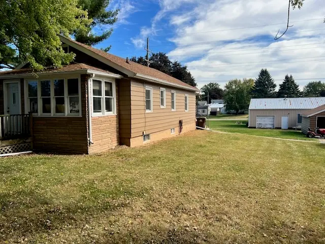 913 S 15th Avenue, Freeport, IL 61032 - Image #3