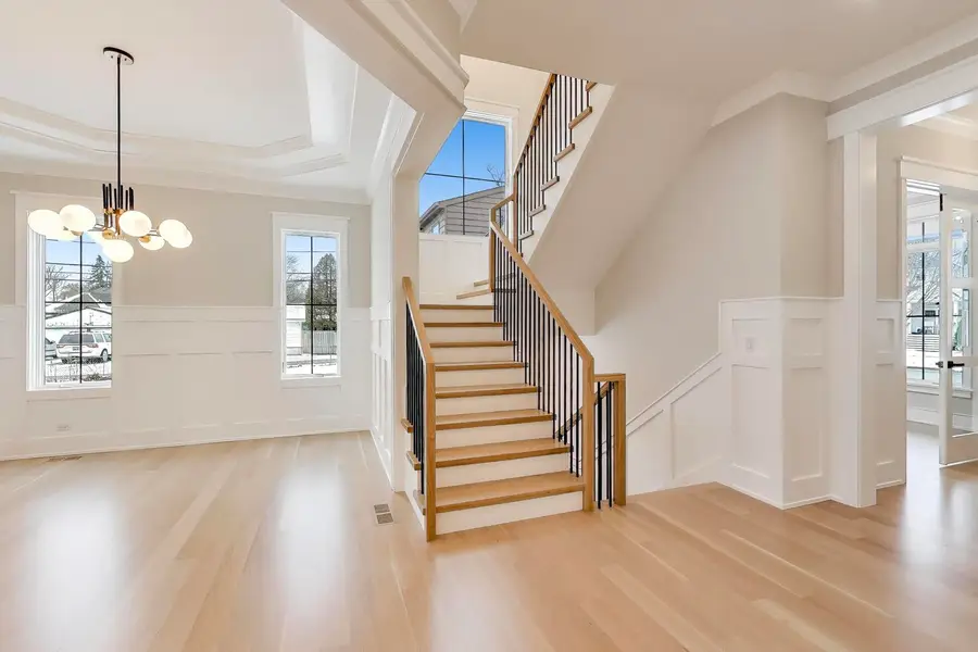 Address Withheld By Seller, Elmhurst, IL 60126 - Image #2