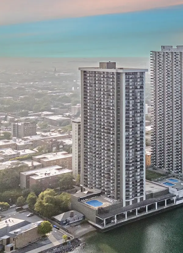 Address Withheld By Seller, Chicago, IL 60660