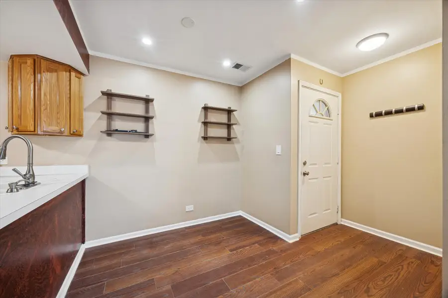 1860 Huntington Boulevard #E, Hoffman Estates, IL 60169 - Image #2