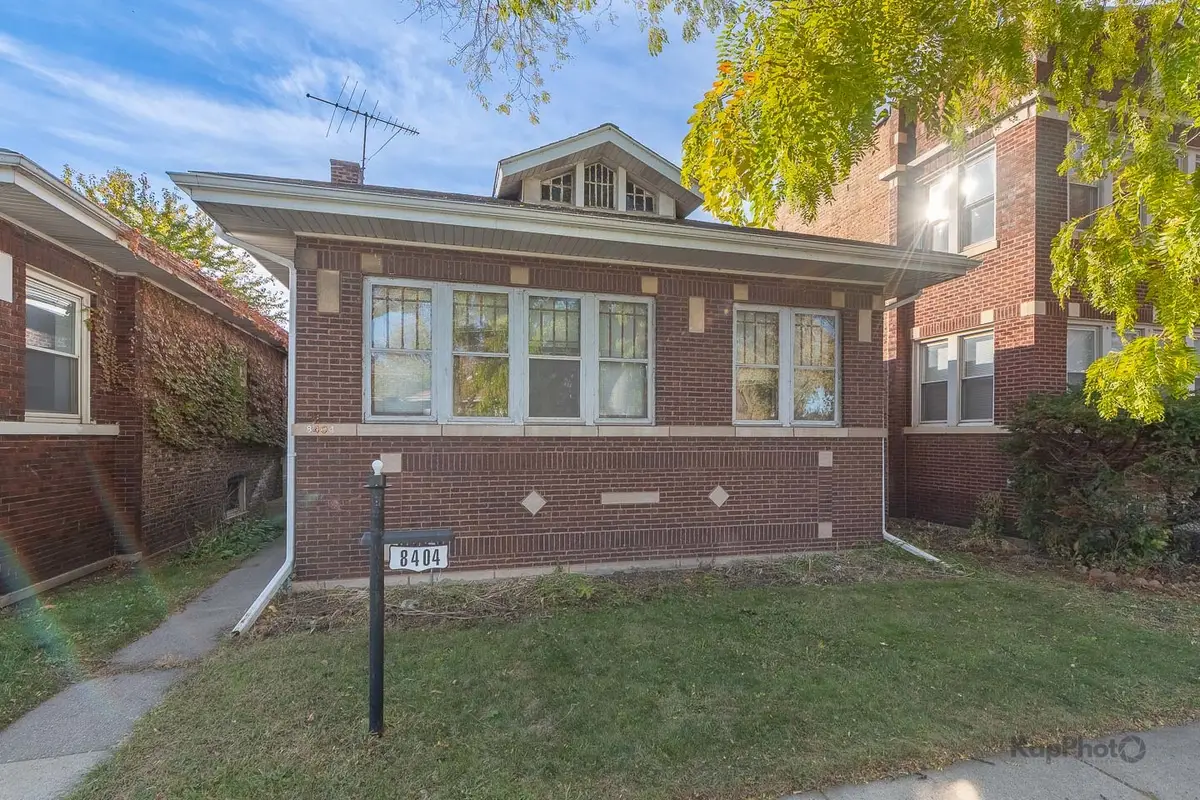 8404 S Oglesby Avenue, Chicago, IL 60617 - Image #1