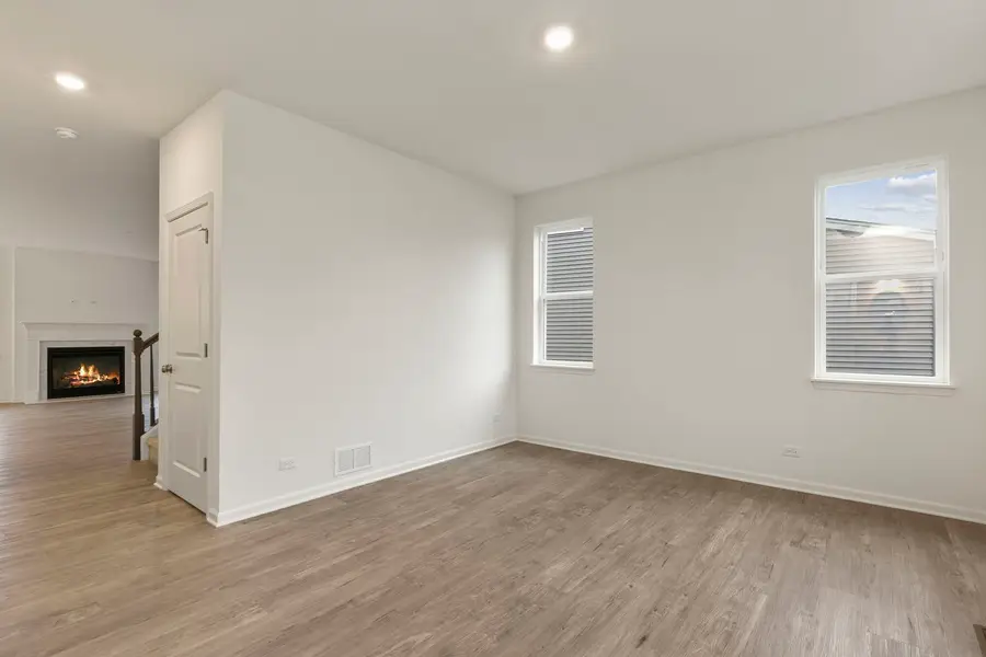 32004 Savannah Drive, Lakemoor, IL 60051 - Image #3