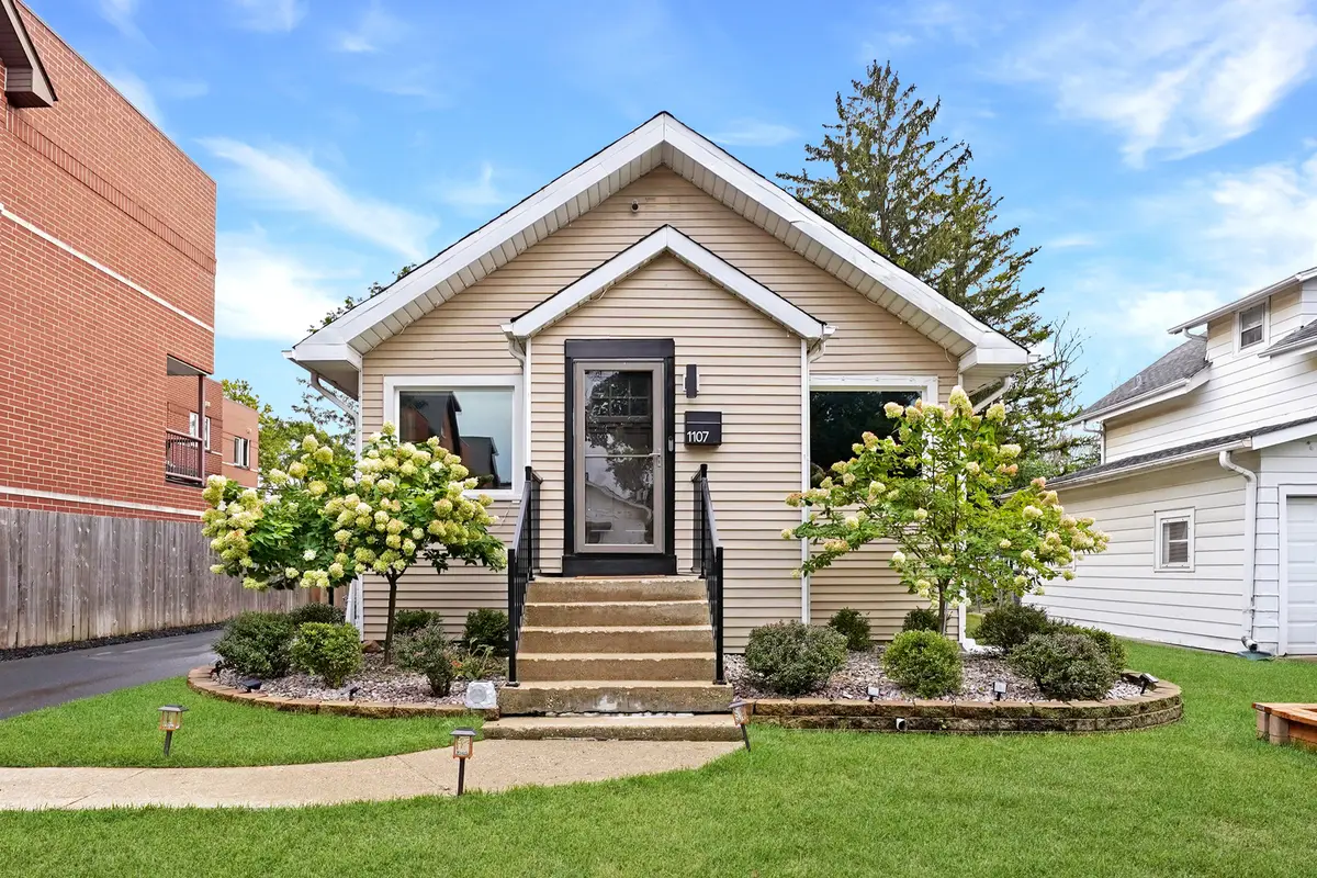 1107 E Prairie Avenue, Des Plaines, IL 60016 - #1
