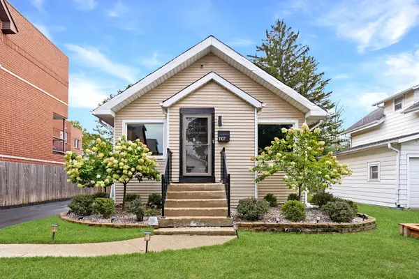 1107 E Prairie Avenue, Des Plaines, IL 60016