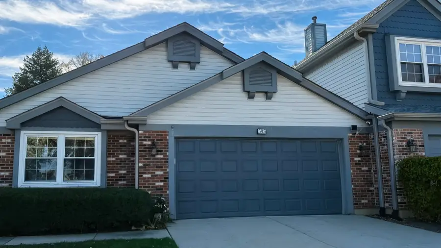 393 Bentley Place, Buffalo Grove, IL 60089 - Image #2