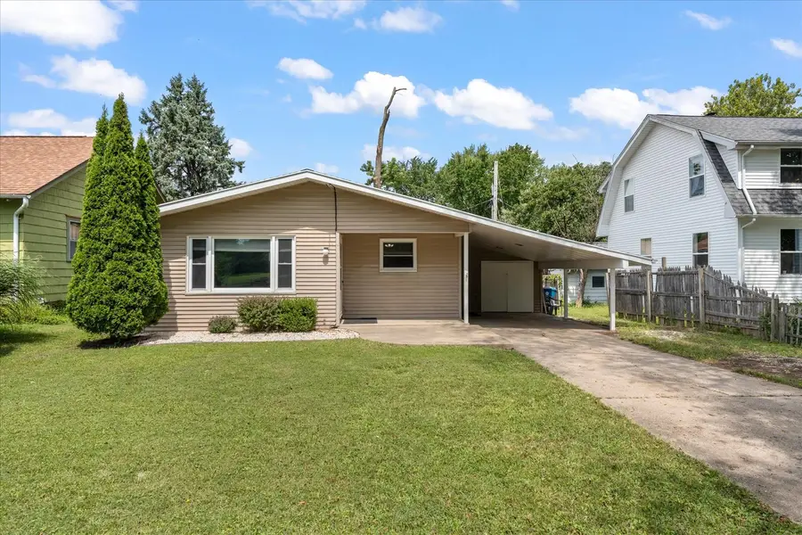 1406 W Springfield Avenue, Champaign, IL 61821 - #3
