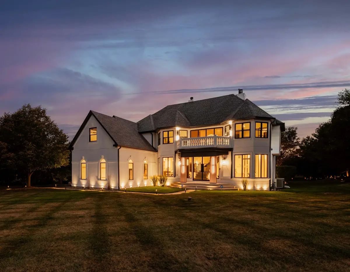 37W993 Heritage Oaks Drive, Saint Charles, IL 60175 - Image #1