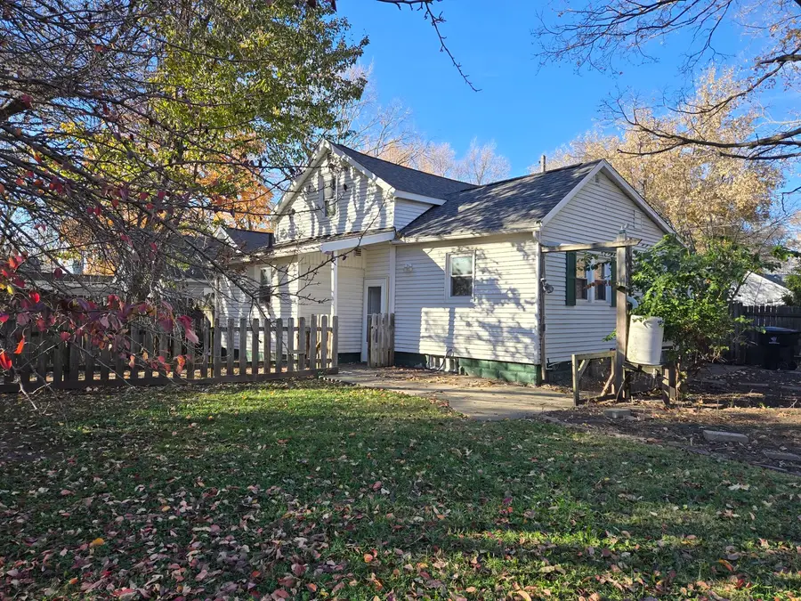 Address Withheld By Seller, Bloomington, IL 61701 - Image #2