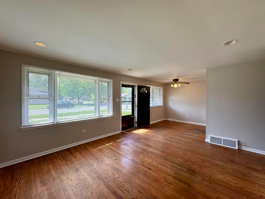 14401 Kolin Avenue, Midlothian, IL 60445 - Image #3