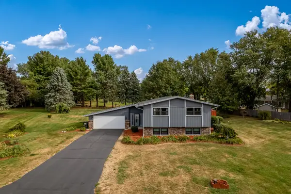 1016 Cavite Court, Rockford, IL 61108