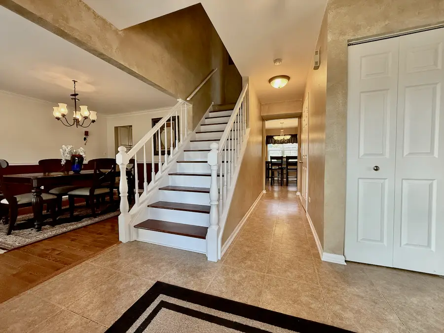 1664 Brighton Drive, Mundelein, IL 60060 - Image #3