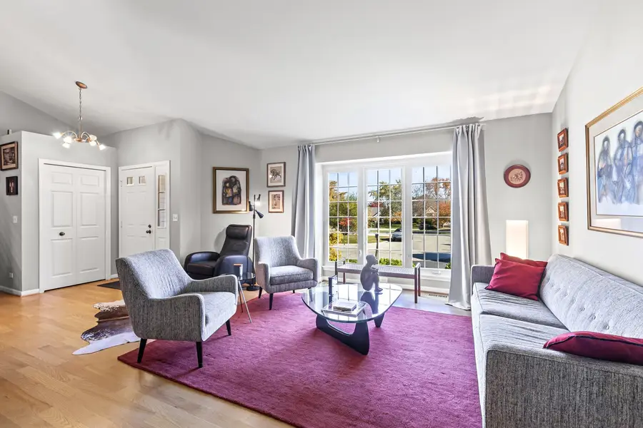 461 N Newberry Court, Lake Zurich, IL 60047 - Image #3