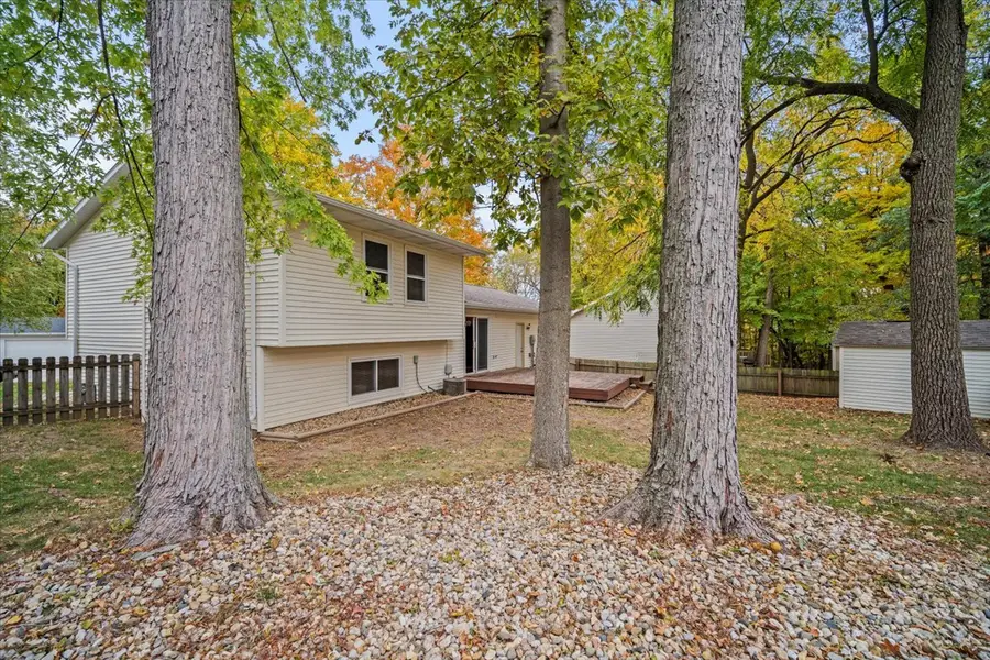 4 Palm Court, Bloomington, IL 61701 - Image #2