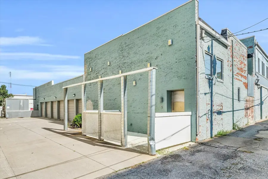 5 E Columbia Avenue #5, Champaign, IL 61820 - #2