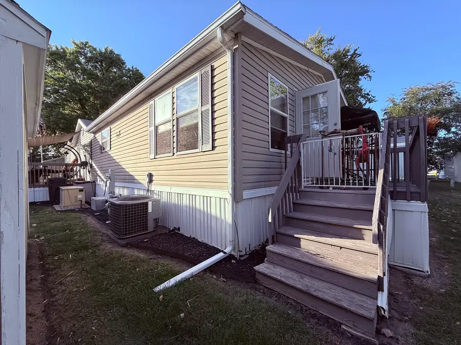 2416 22nd Street, Bloomington, IL 61704 - Image #3