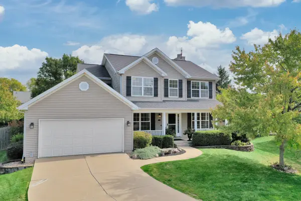 8 Plantation Court, Bloomington, IL 61704