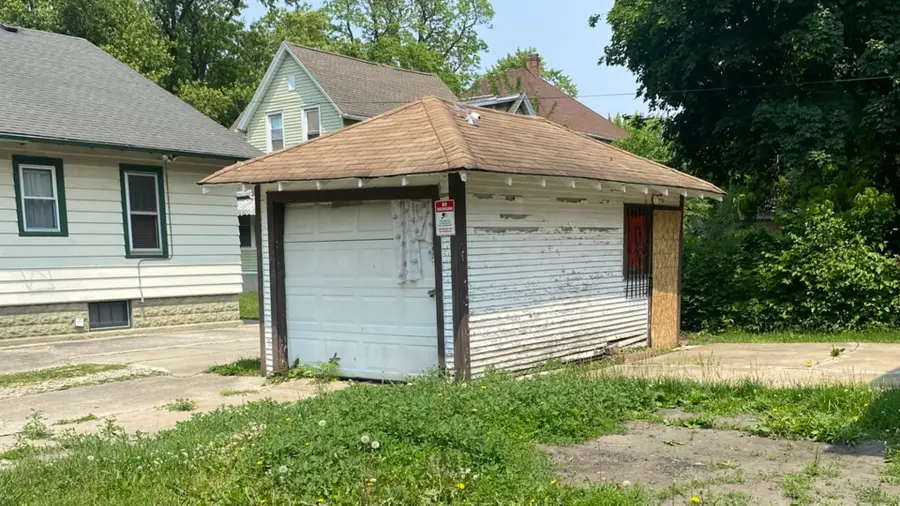 945 E Hickory Street, Kankakee, IL 60901 - Image #2