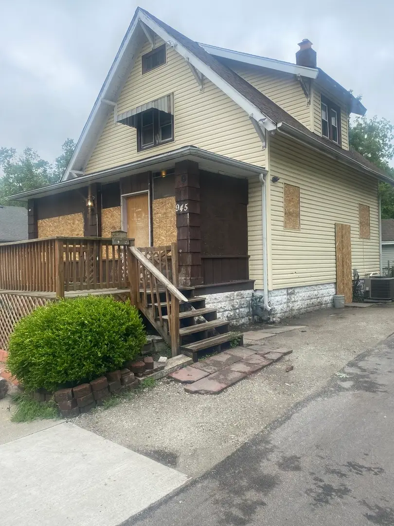 945 E Hickory Street, Kankakee, IL 60901 - Image #3