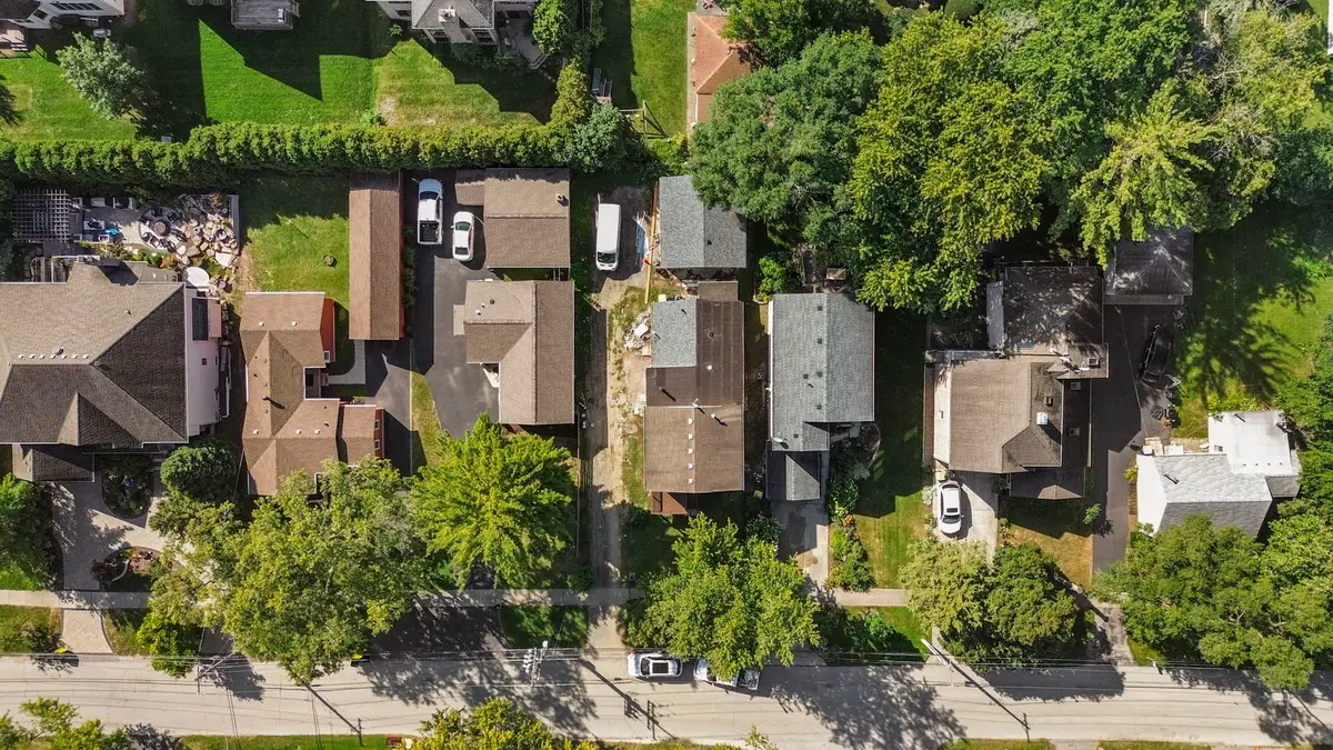 19 E 56th Street, Westmont, IL 60559 - Image #1