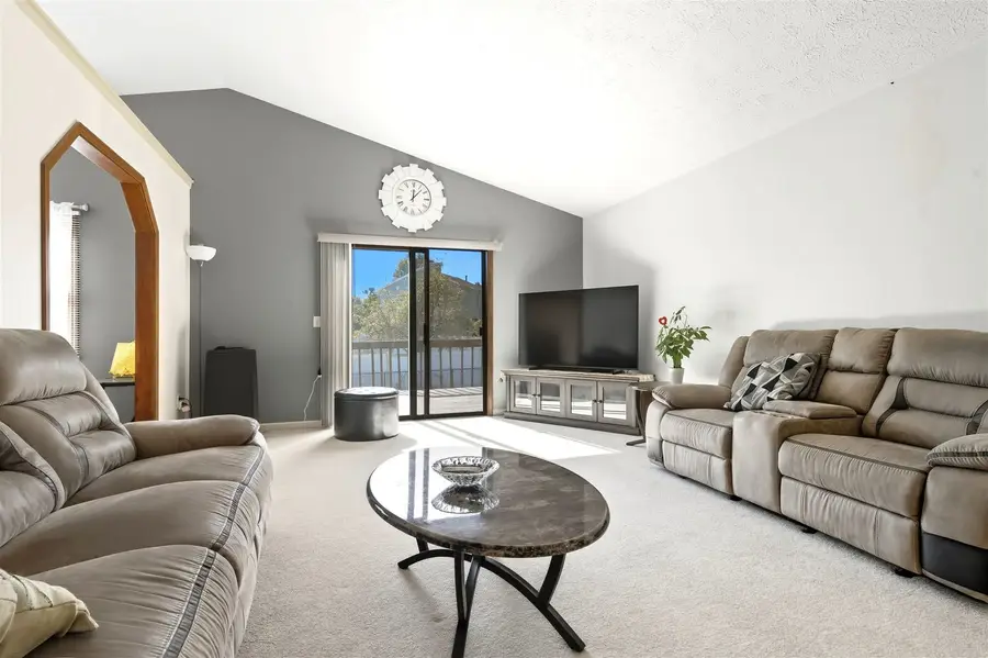 5 Knottingham Court, Bloomington, IL 61704 - Image #2