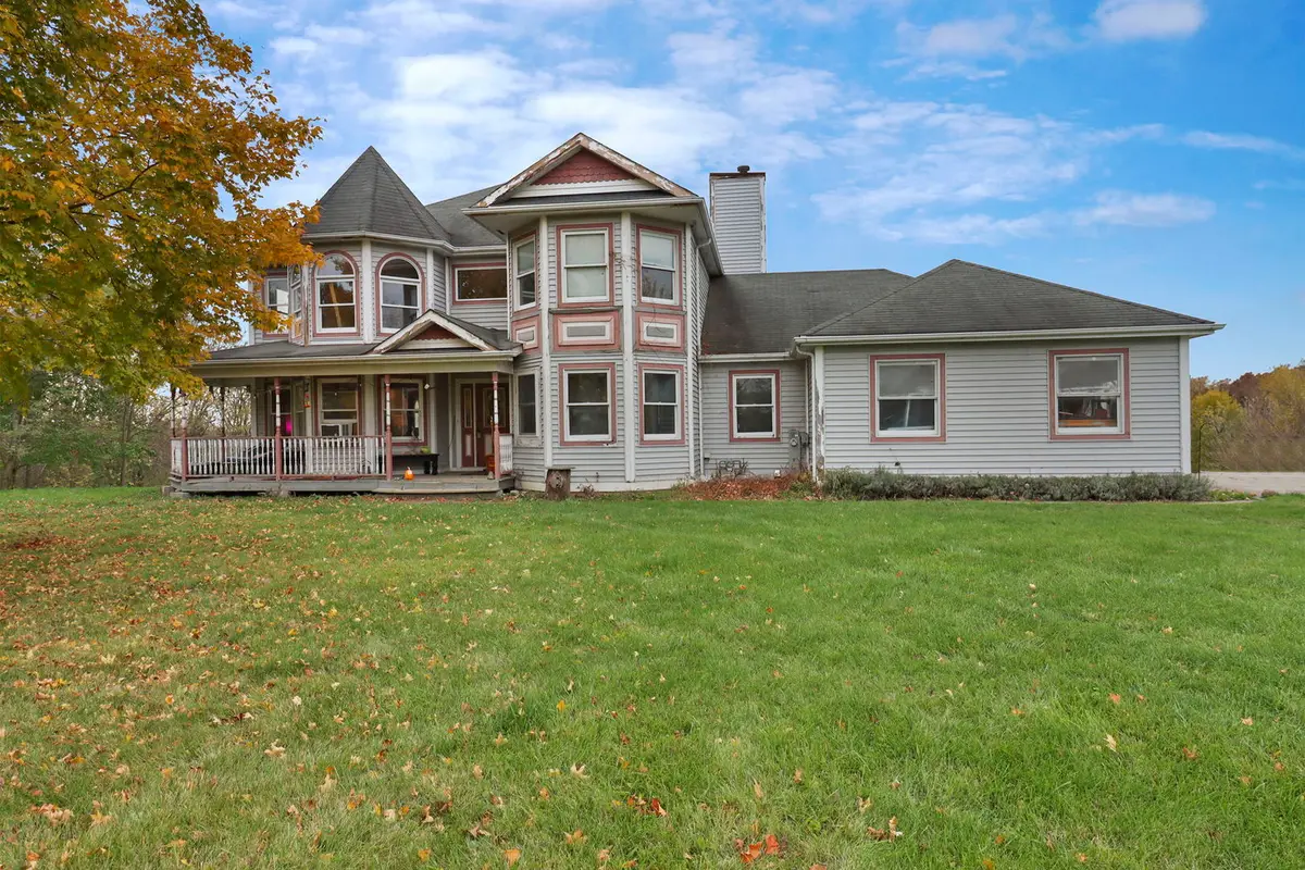 42416 N Crawford Road, Antioch, IL 60002 - Image #1