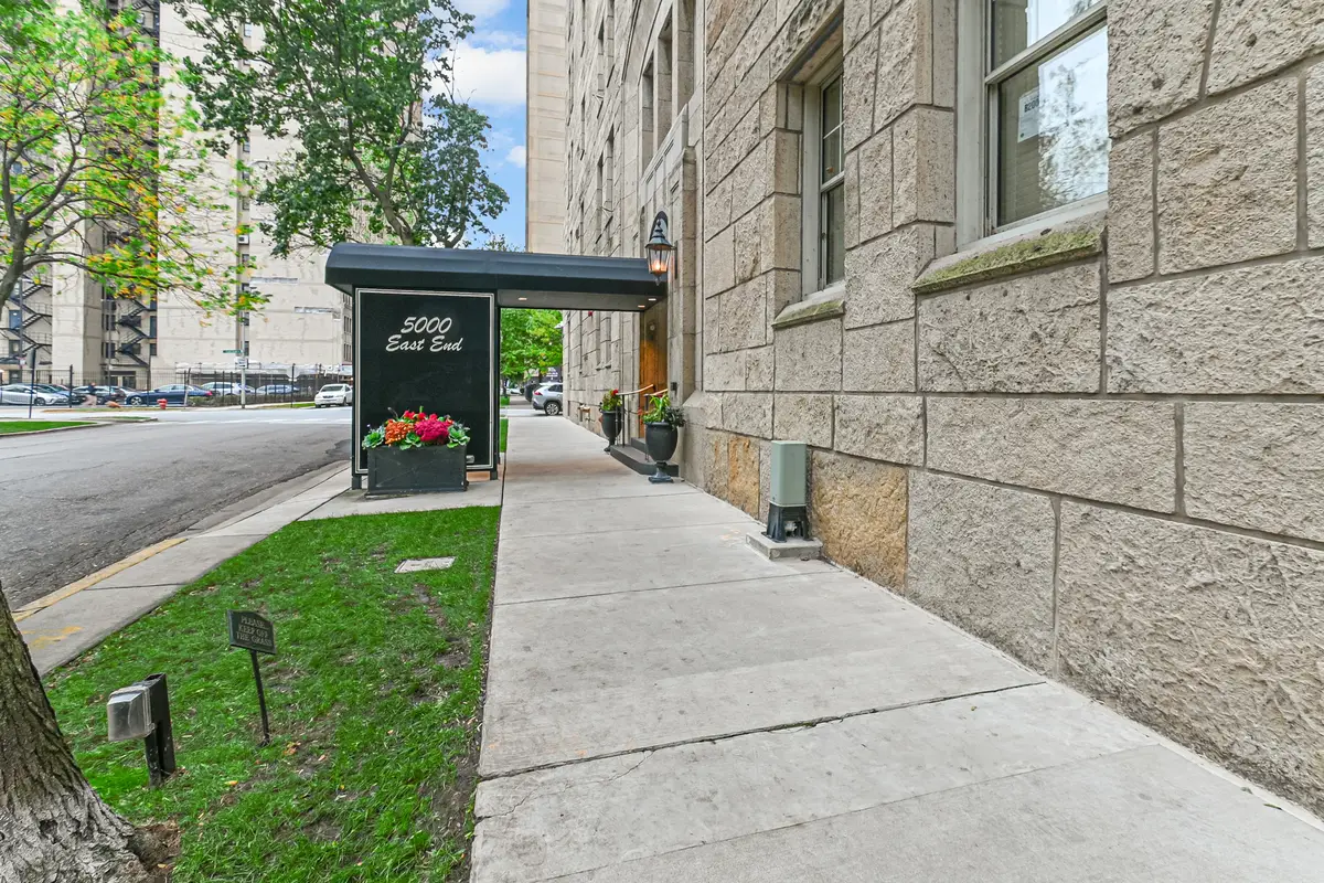 5000 S East End Avenue #2D, Chicago, IL 60615 - Image #1