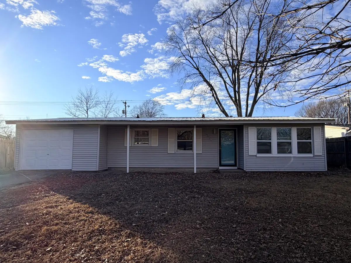 2016 Greendale Drive, Champaign, IL 61821 - Image #1