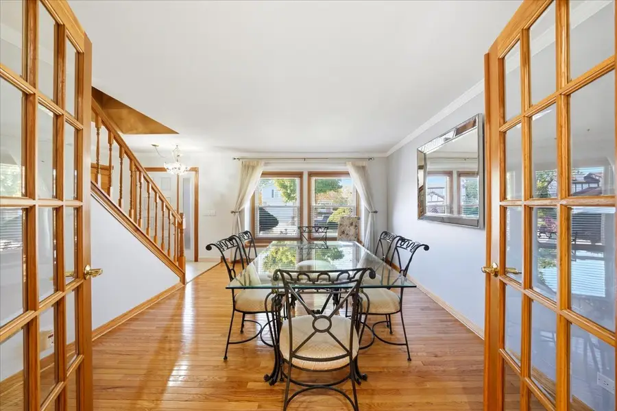 947 Wilma Lane, Elk Grove Village, IL 60007 - Image #3