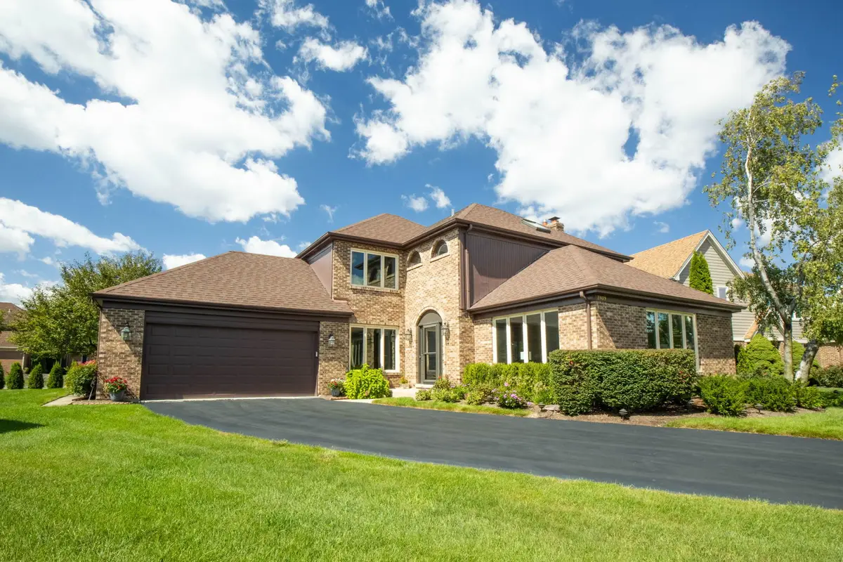 2409 E Greshan Court, Arlington Heights, IL 60004 - Image #1