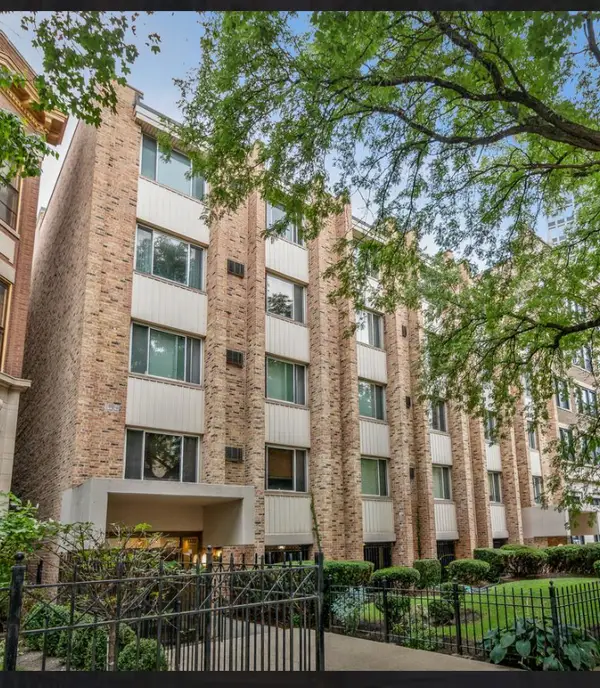 Address Withheld By Seller, Chicago, IL 60614