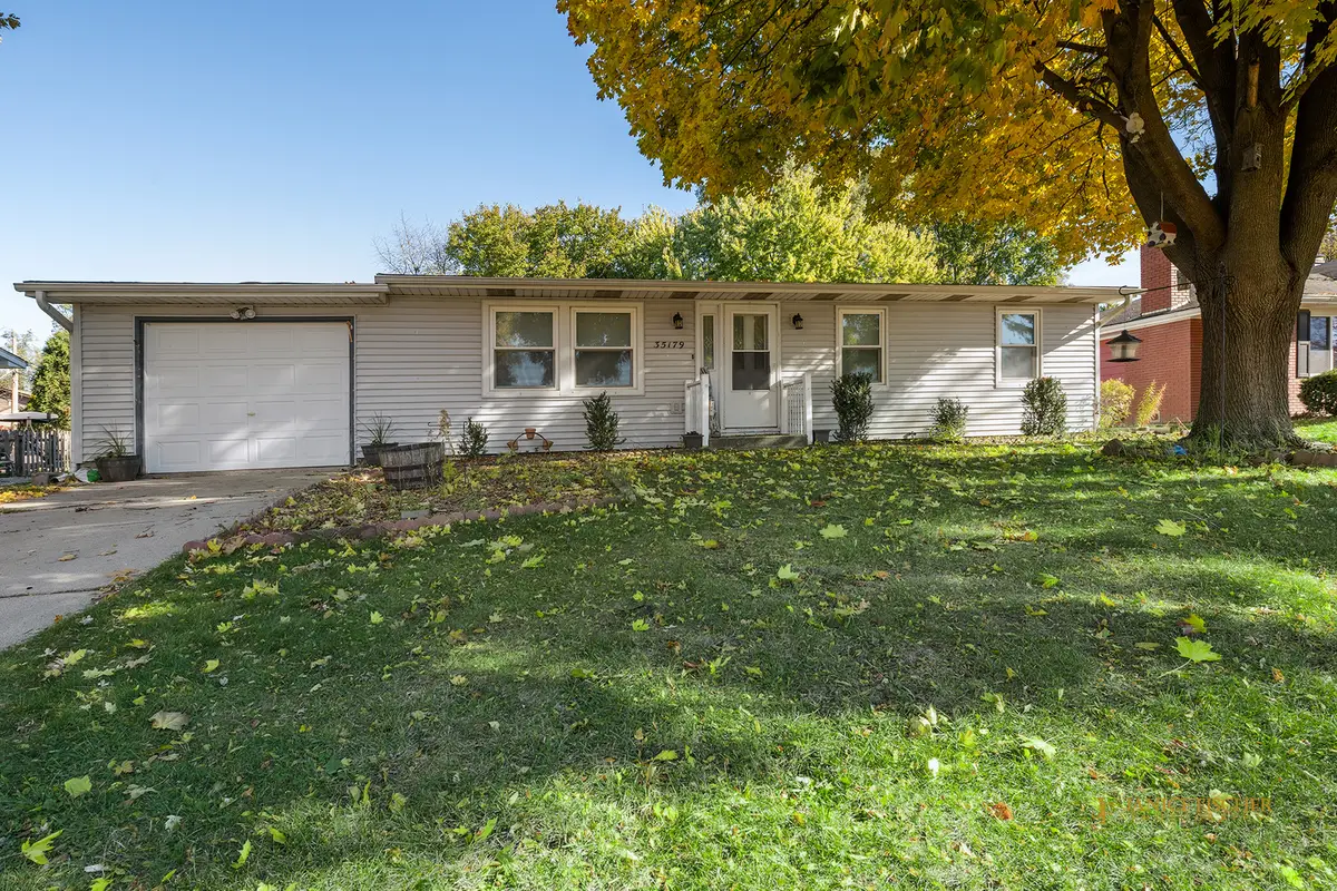 35179 N Hilldale Drive, Ingleside, IL 60041 - Image #1
