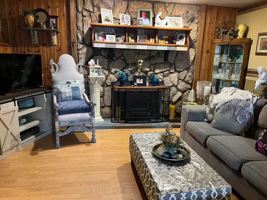 15213 Waverly Avenue, Midlothian, IL 60445 - Image #3