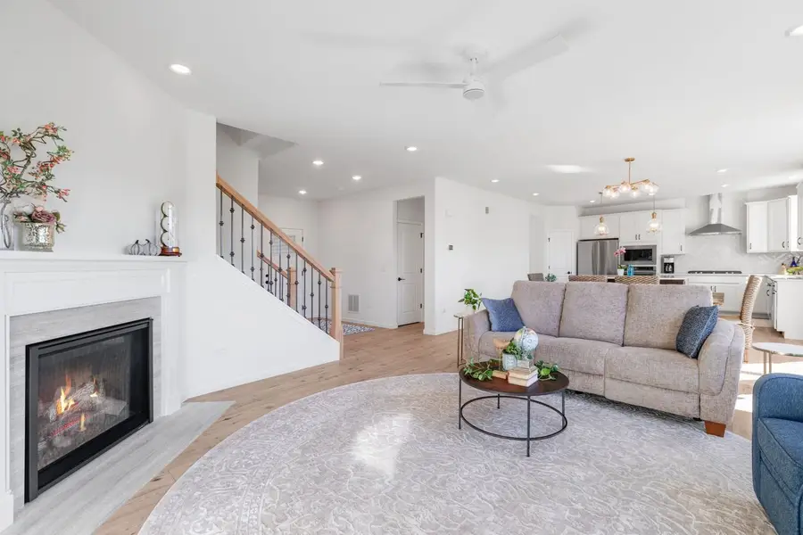 1044 Joice Lane, Mundelein, IL 60060 - Image #3