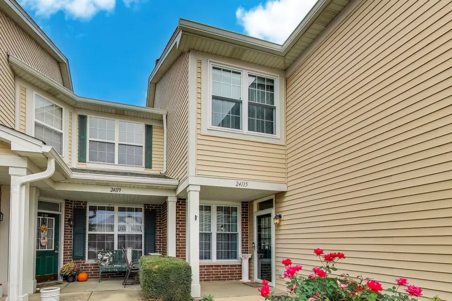 24115 W Pear Tree Circle, Plainfield, IL 60585 - Image #2