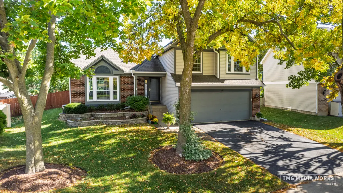 300 Churchill Lane, Aurora, IL 60504 - Image #1