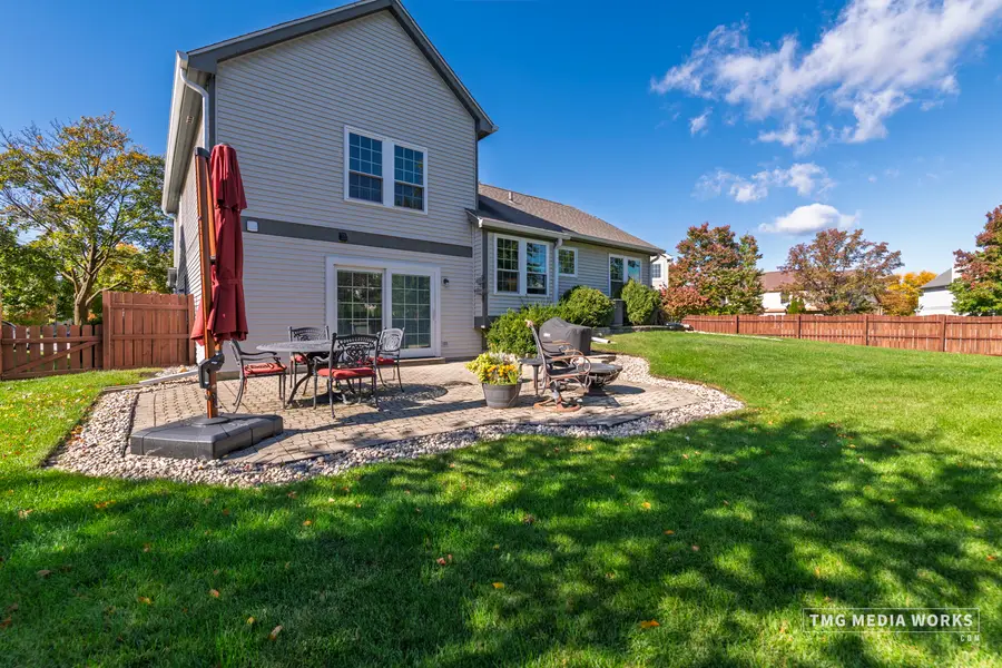 300 Churchill Lane, Aurora, IL 60504 - Image #3