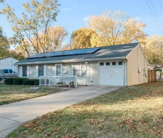 2422 E Green Street, Urbana, IL 61802 - Image #2