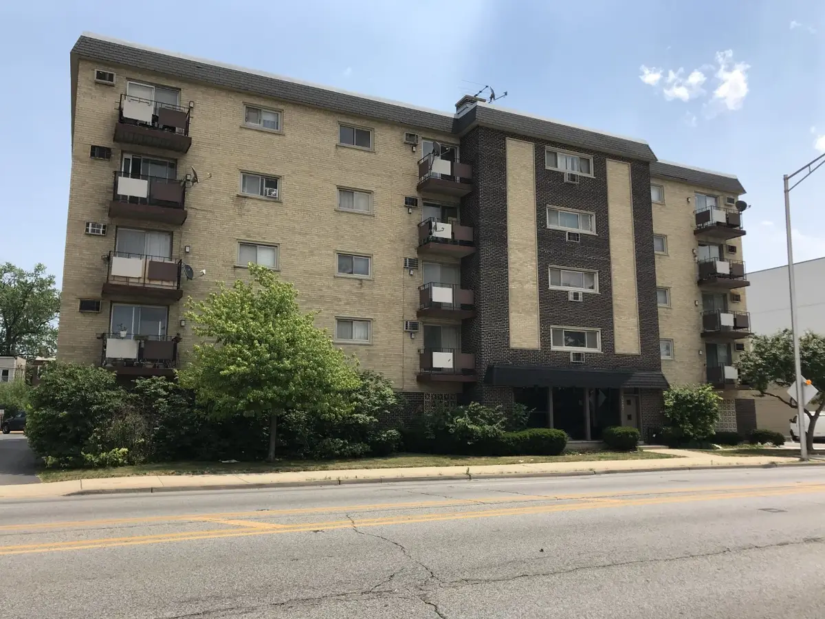 1247 S Harlem Avenue #407, Berwyn, IL 60402 - Image #1