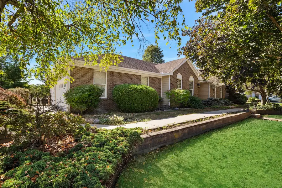 3211 Leafy Lane, Bloomington, IL 61704 - Image #2