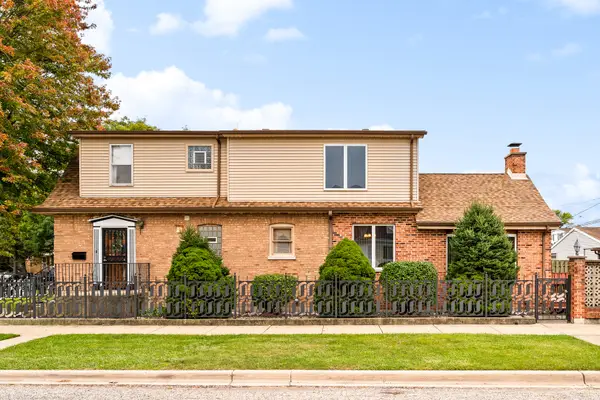 3250 N Page Avenue, Chicago, IL 60634