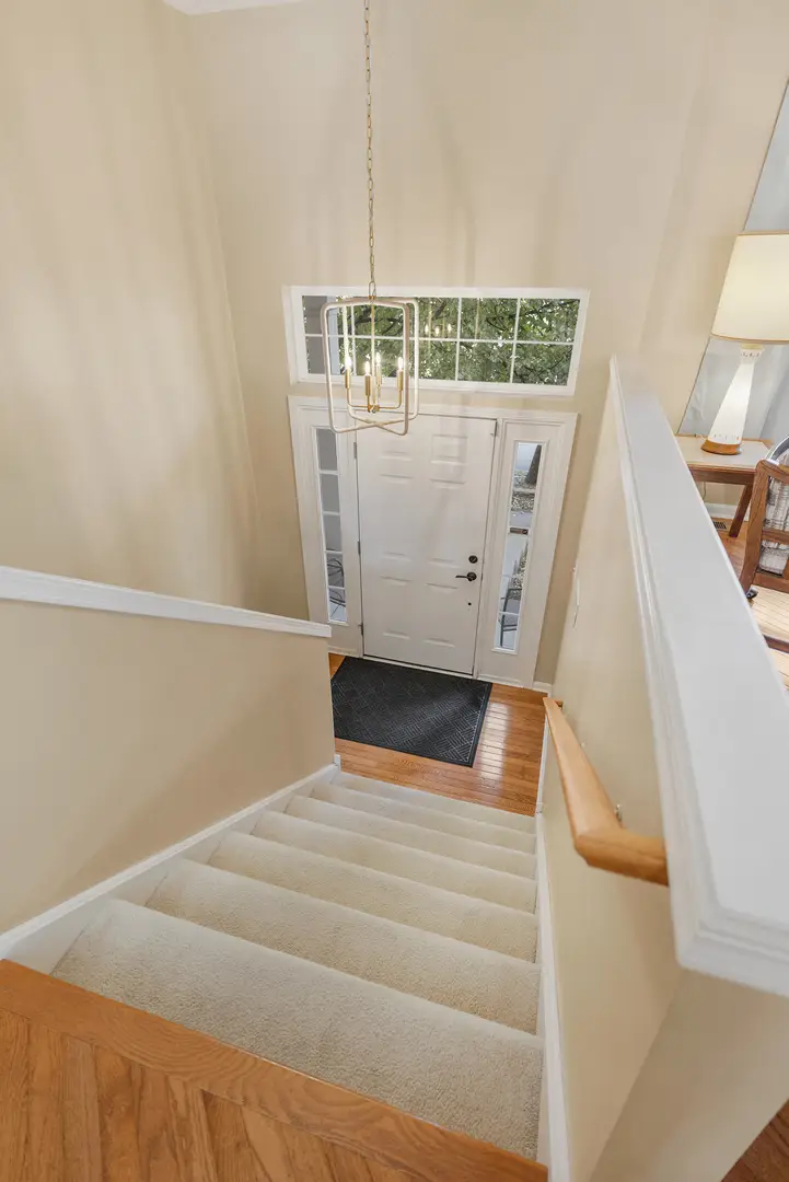 2451 Anna Way, Elgin, IL 60124 - Image #2