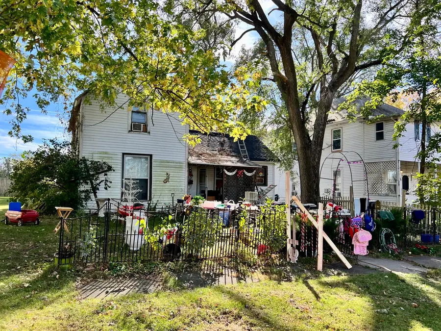 843 E Seminary Avenue, Hoopeston, IL 60942 - Image #2