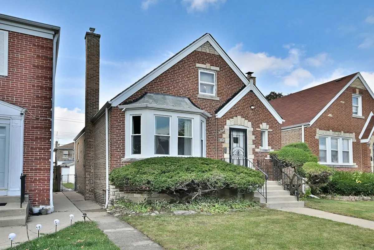 2852 N Meade Avenue, Chicago, IL 60634 - Image #1
