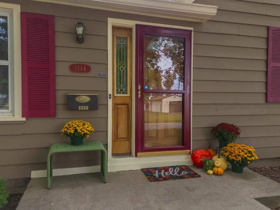 1114 Beechwood Avenue, Bloomington, IL 61701 - Image #2