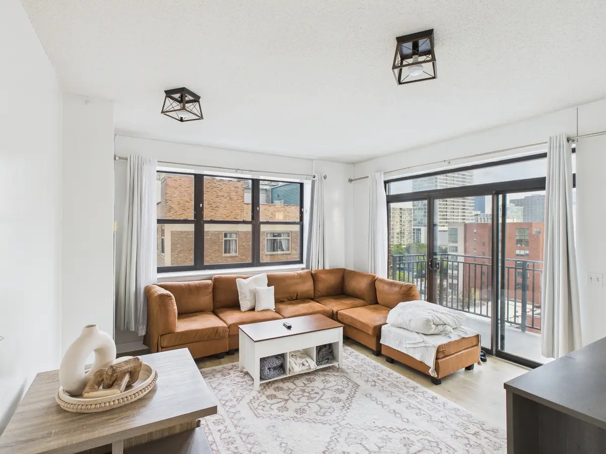 1529 S State Street #8B, Chicago, IL 60605 - Image #1